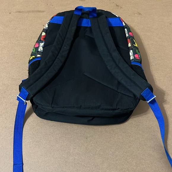 Pokémon Pokéball Backpack - Picture 7 of 10